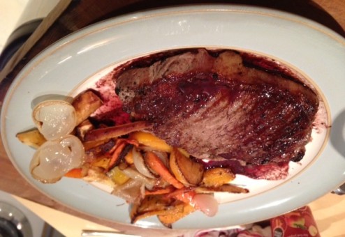 Classic Sirloin steak and grilled veg_Beatos virtuve