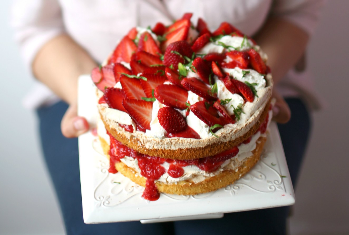 Lengvas kaip pūkas braškių tortas