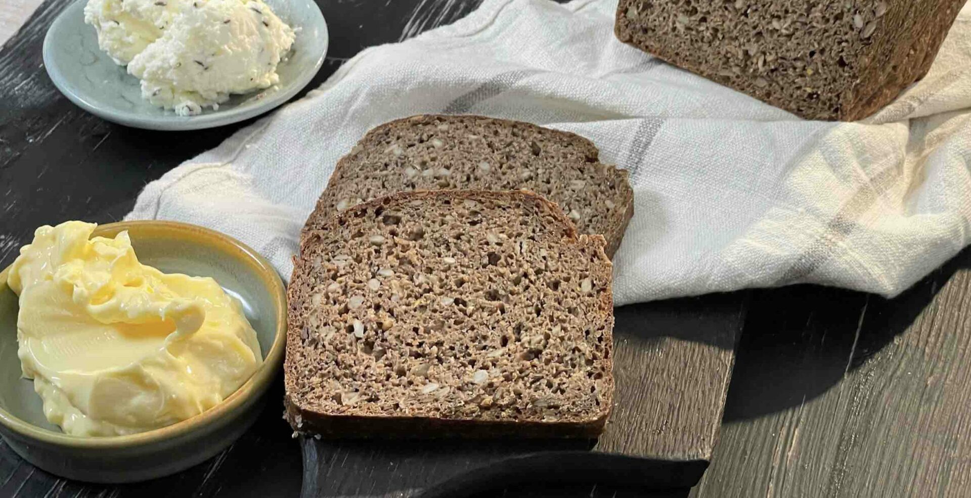 Ruginė duona su raugu