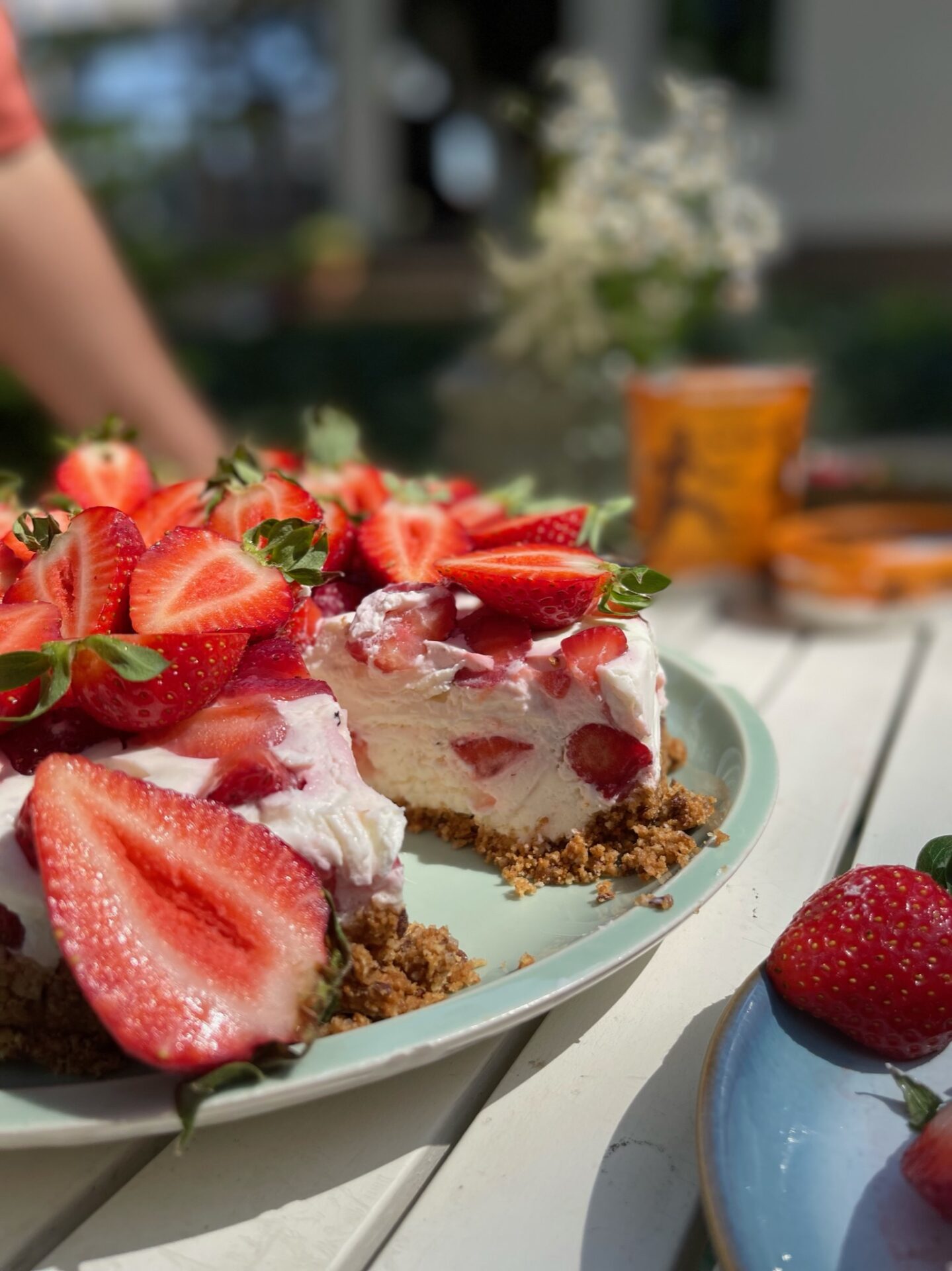 Nekeptas braškinis graikiško jogurto tortas